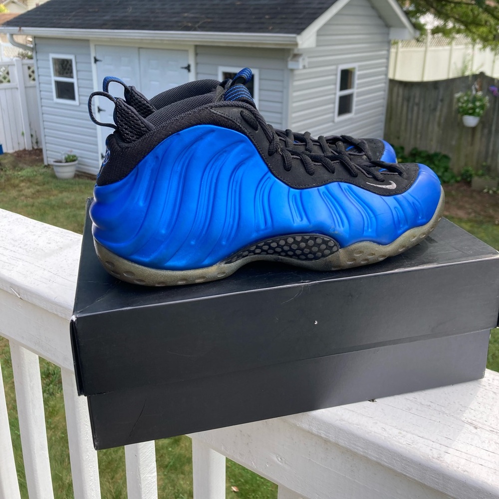 Nike Air Foamposites International Blue Size 9.5 mens